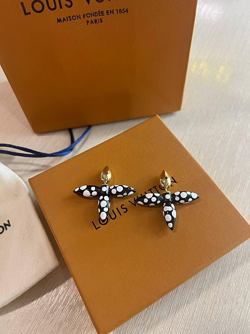 Сережки Louis Vuitton з позолотою – елегантність і стиль у кожній деталі Одеса - фото 3