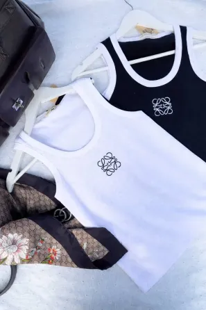 Неймовірні майки з мʼякої , натуральної тканини в рубчик , представлені в базовых кольорах Одеса