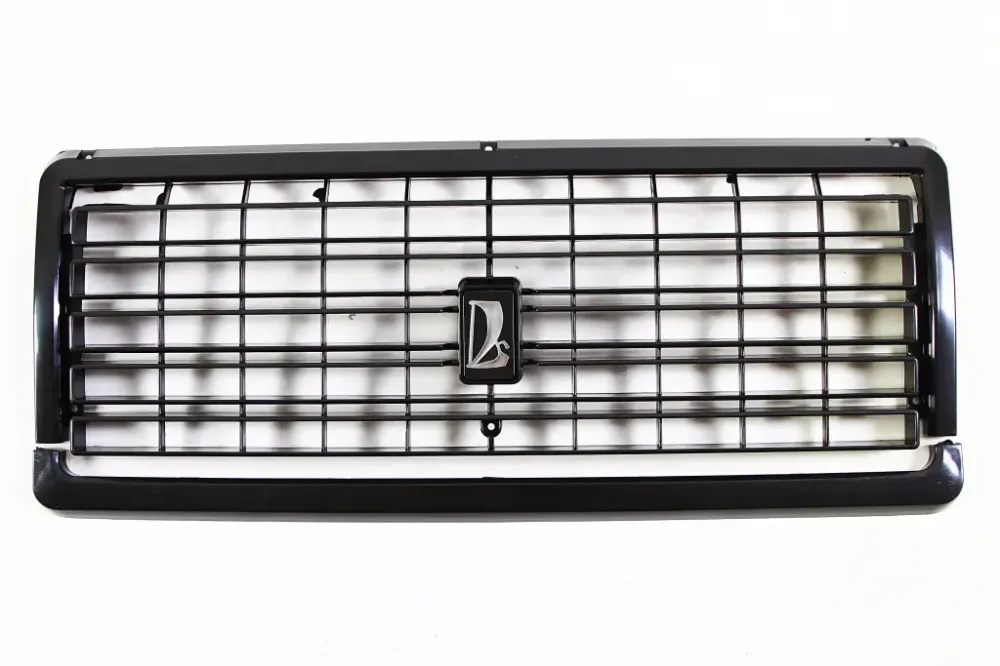 Решетка радиатора 2107 Pegas с молдингом и эмблемой Винница - изображение 1