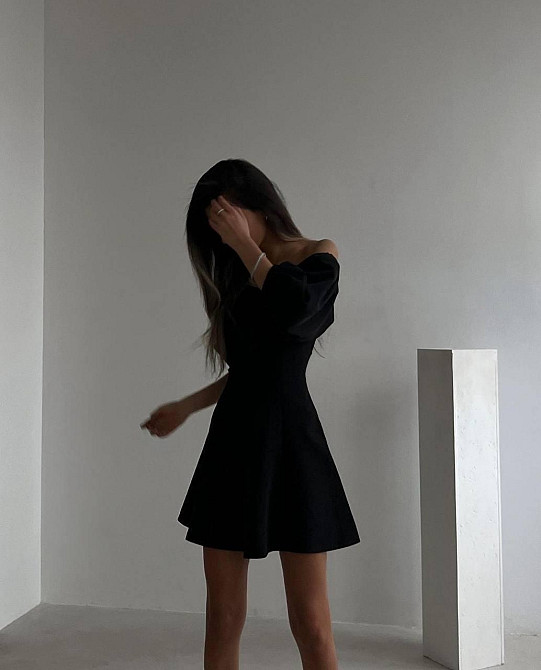 Жіноче романтичне мініплаття з об'ємним рукавом костюмка Чорний, 42/44 Одеса - фото 3