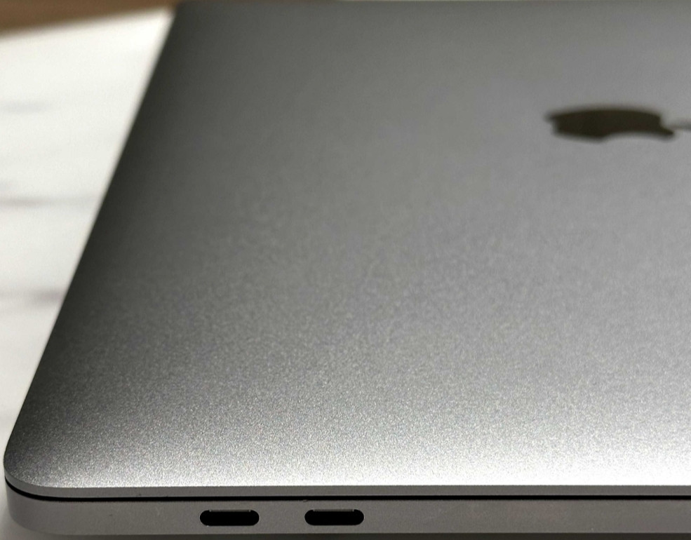 Ноутбук: MacBook Pro 15 (2018) Core i7, RAM16GB/ SSD512Gb. Київ - фото 5