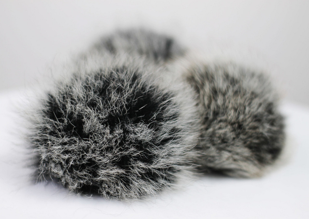 Помпони з натурального хутра песця на шапку 10-12см Графітовий Харків - фото 1