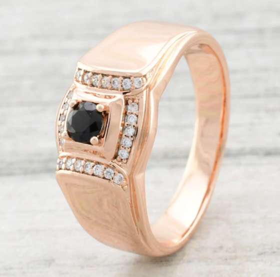 Печатка Xuping 11596 черные фианиты, позолота РО, ширина11 мм, размер 20, вес 5,0 г, мужская Киев