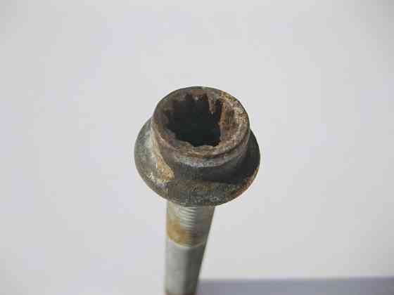 Mercedes-Benz  A0029907005 Болт важеля до заднього кулака M12x1,5x85 S-Class W221 W222 C217 CL C216 Одесса