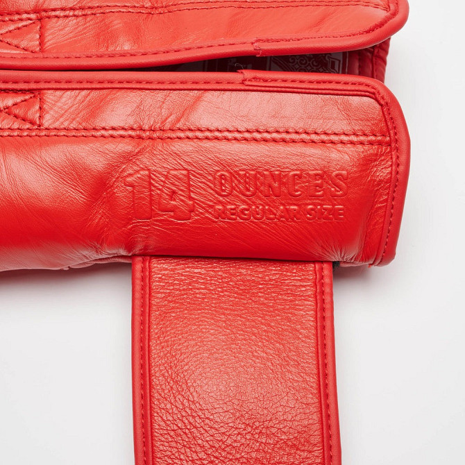 Боксерські рукавиці Leone GN111 THE GREATEST Red 16 унцій (бинти 4 м. в комплекті) Каменское - изображение 9