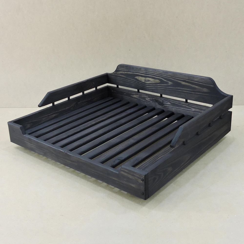 Лежак деревянный для собаки 