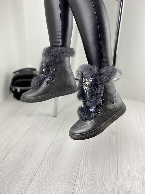 Violeta Черевики жіночі Violeta сірі еко-шкіра висота 15.5см підошва 2.5см розміри 37р. 38р. 39 Коломыя - изображение 6