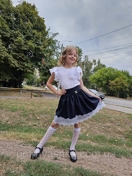 Шкільна спідниця з білим мереживом на 116-134 Кривий Ріг - фото 2