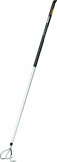 Ручной Садовой Культиватор 3-зубый для рыхления Fiskars 