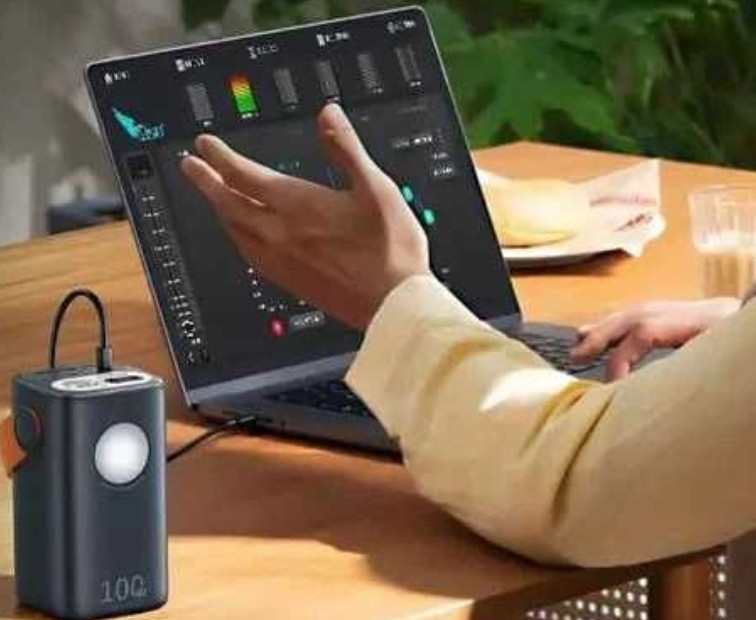 Павербанк Hoco DB160 60000mAh 100W с быстрой зарядкой и 2 фонариками. Киев - изображение 1