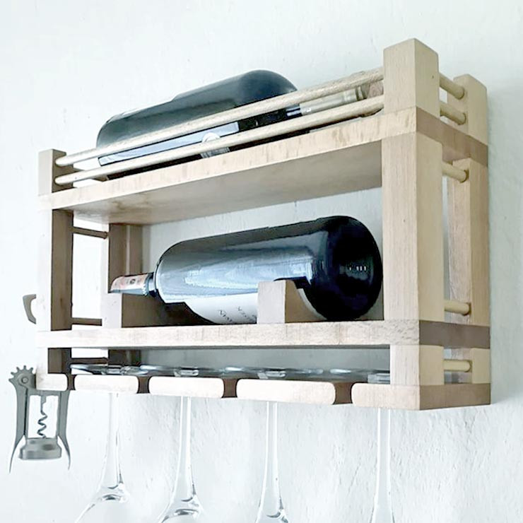 Настенная винная полка 