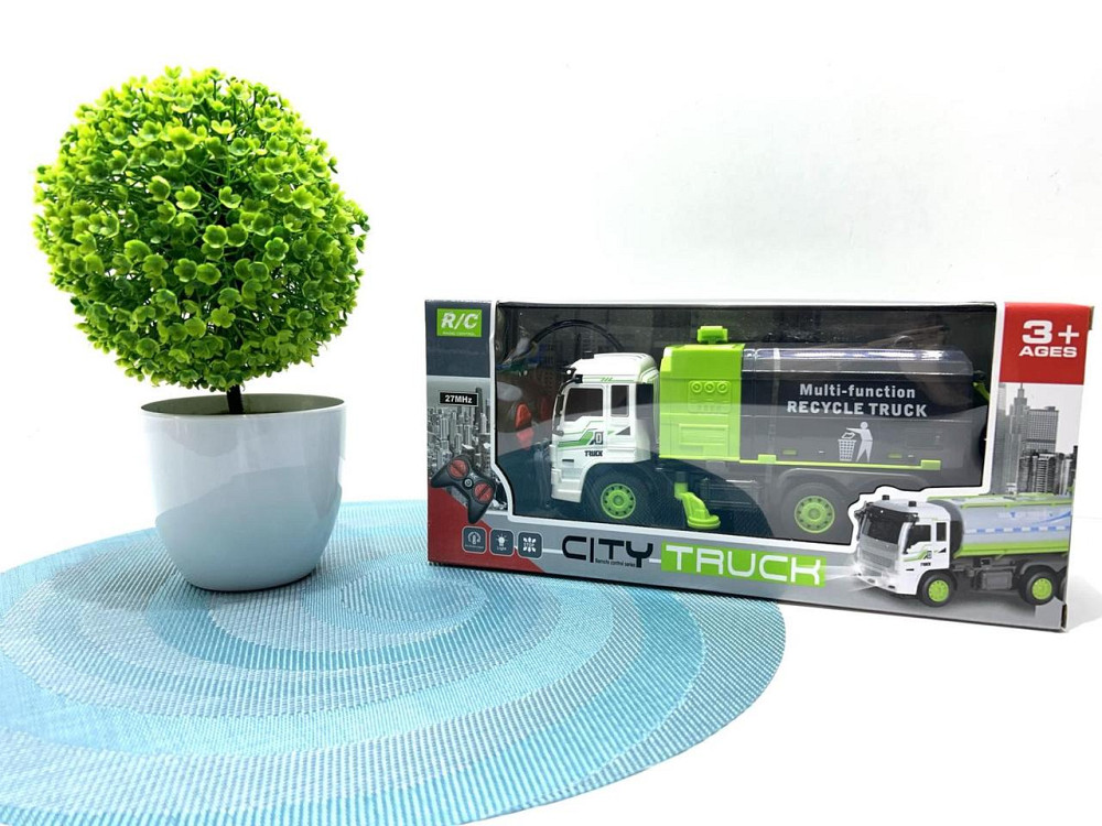 Машина сміттєвоз на радіокеруванні світло рухомі деталі на батарейках 20 см Зелена (999-699) Чернігів - фото 3