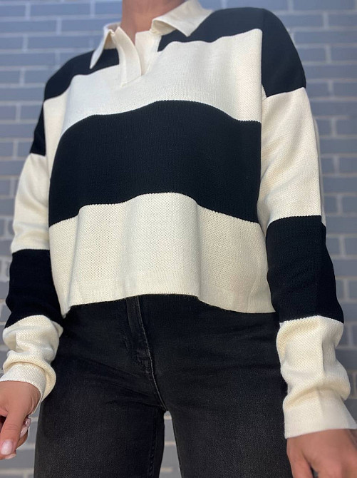 Светр жіночий MIX RAY 6588 джемпер комір широка смужка укорочений вільний крій, чорний з білим, one size Київ - фото 7