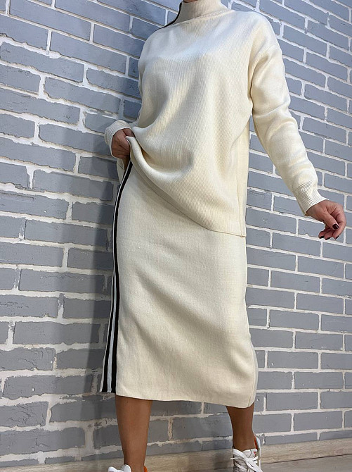 Костюм женский My fashion 2024402 свитер оверсайз и длинная юбка пуговицы вязка полоса one size молочный, молочний, one size Киев - изображение 8