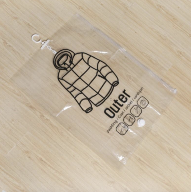 Вакуумный пакет с вешалкой для хранения вещей в шкафу S 67*90см Винница - изображение 5