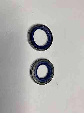 Сальники коленвала (пара) бензопила для Hus 365 -2 Мукачево