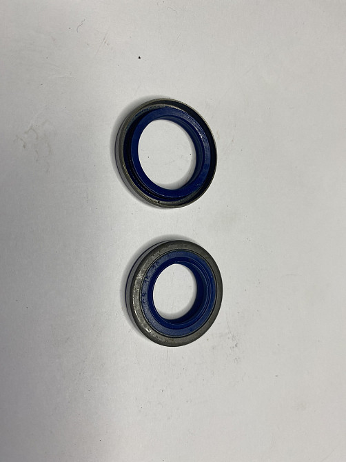 Сальники коленвала (пара) бензопила для Hus 365 -2 Мукачево - изображение 1