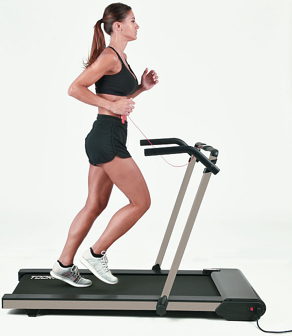 Бігова доріжка Toorx Treadmill City Compact Rose Gold (CITY-COMPACT-R) Київ - фото 5