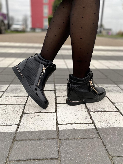 Жіночі снікерси Bosida чорні екошкіра платформа 36-39 ( -1) Коломыя - изображение 6