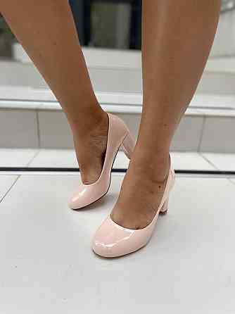 Туфлі жіночі YES MILE пудра еко-лак каблук 6см ( -1) Коломыя