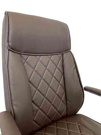 Офисное кресло руководителя Tehforward Dionis хром Anyfix Коричневый Киев