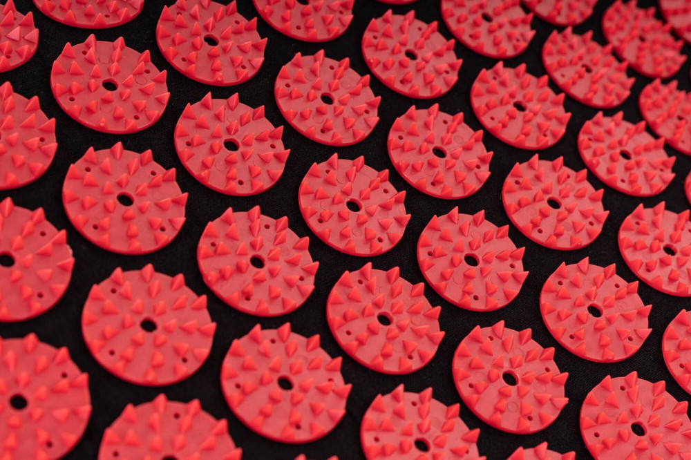 Подушка для акупунктуры Hop-Sport HS-C037AP (Аппликатор Кузнецова) черно-красная Киев - изображение 5