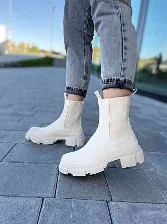 Черевики жіночі TEE бежеві еко-шкіра висота 17см ( -3) Коломыя