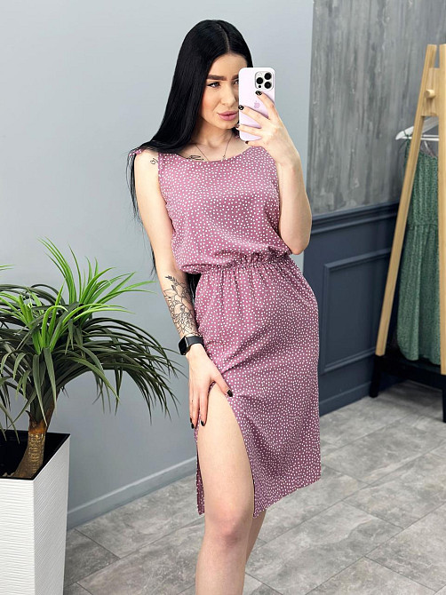 Летний сарафан с разрезом 