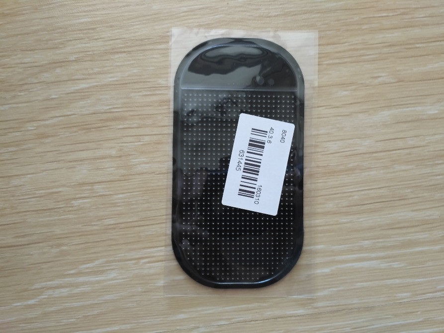 Килимок антиковзкий на панель авто Київ - фото 1