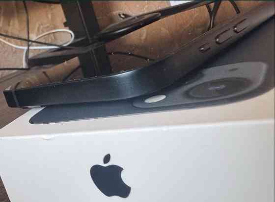 Айфон Apple iPhone 13 256Gb. АКБ 90% Официальный!!! Харьков