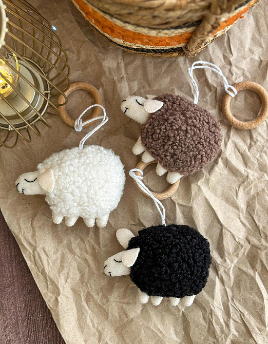 Игрушка-подвеска WooolyWool 