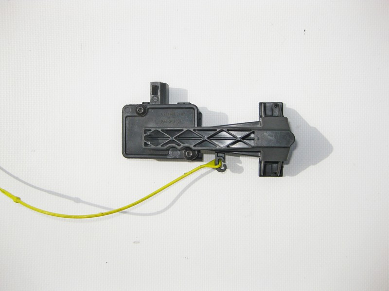 Mercedes-Benz  A1648200172 Замок механізму лючка бензобака ML W164 Одесса - изображение 3