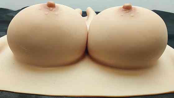 Реалістичні силіконові груди протез грудей розмір D (товар вживаний) Луцк