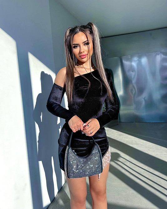 Жіноча стильна святкова міні-сукня з королівського оксамиту Одеса - фото 2