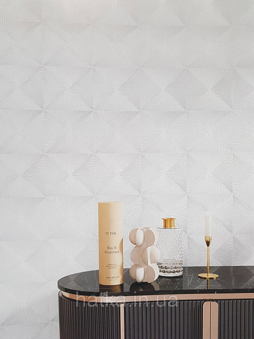 Шпалери вінілові на флізеліні Sintra Simmetria геометрія фігури ромби смуги 3д сірі золотисті 524701 Київ - фото 1