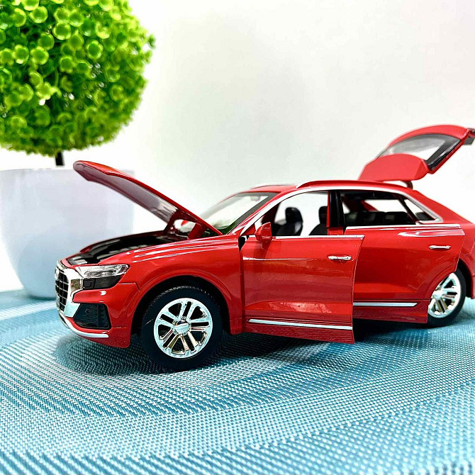 Машинка металева TK Union Group Audi Q8 відчиняються двері капот багажник масштаб 1:24 Червона (GT-5250) Чернігів - фото 3