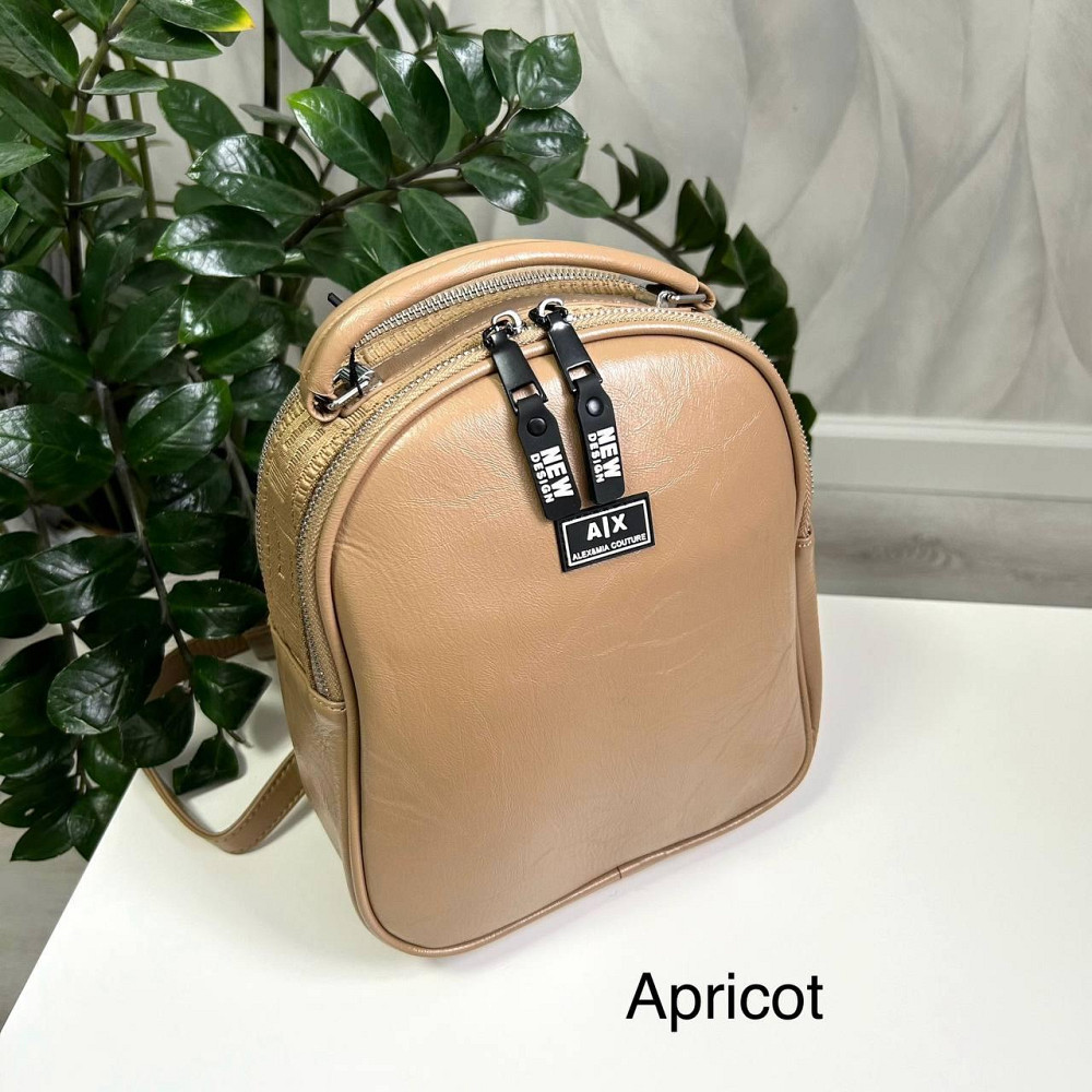 Брендовая женская сумка-рюкзак. Женская сумка рюкзак маленькая через плечо. Киев - изображение 4