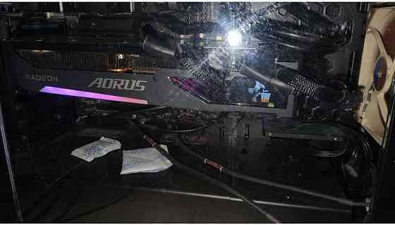 Продам в идеале  редкую видеокарту RX 6900xt Aorus Master. Киев