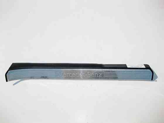 Mercedes-Benz  A2216800235 9051 Накладка порога чорна внутрішня передня права (потертий хром) S-Class W221 Одеса