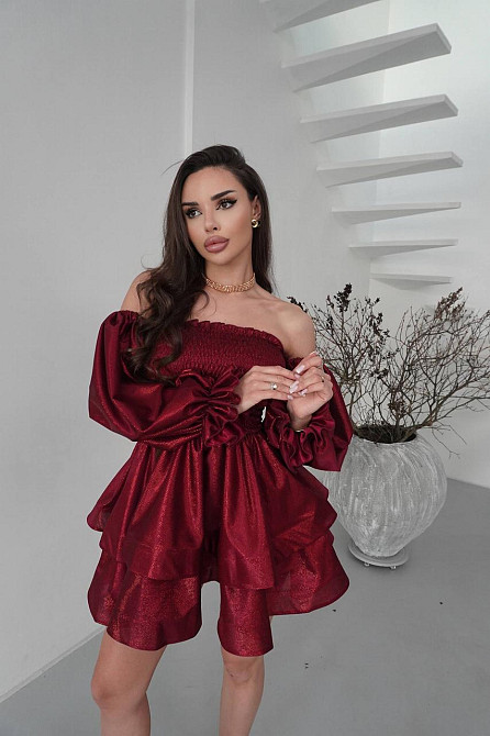 Женское романтическое праздничное платье, ткань: люрекс диско Красный, 44 Одесса - изображение 1