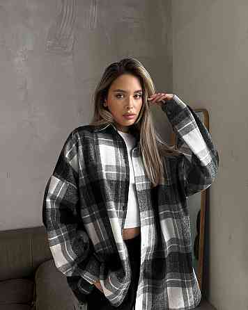 Жіноча трендова сорочка вільного крою з принтом клітинка Одеса