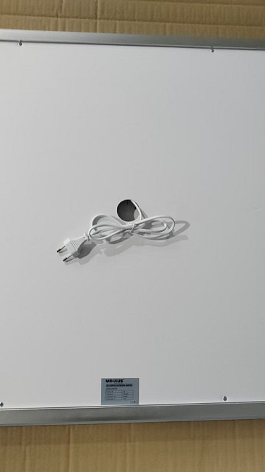 Зеркало Mixxus WARM MR02-70x50 с Led Touch, Anti-fog, димером, регулятором яркости, часами (MI6668) Киев - изображение 4