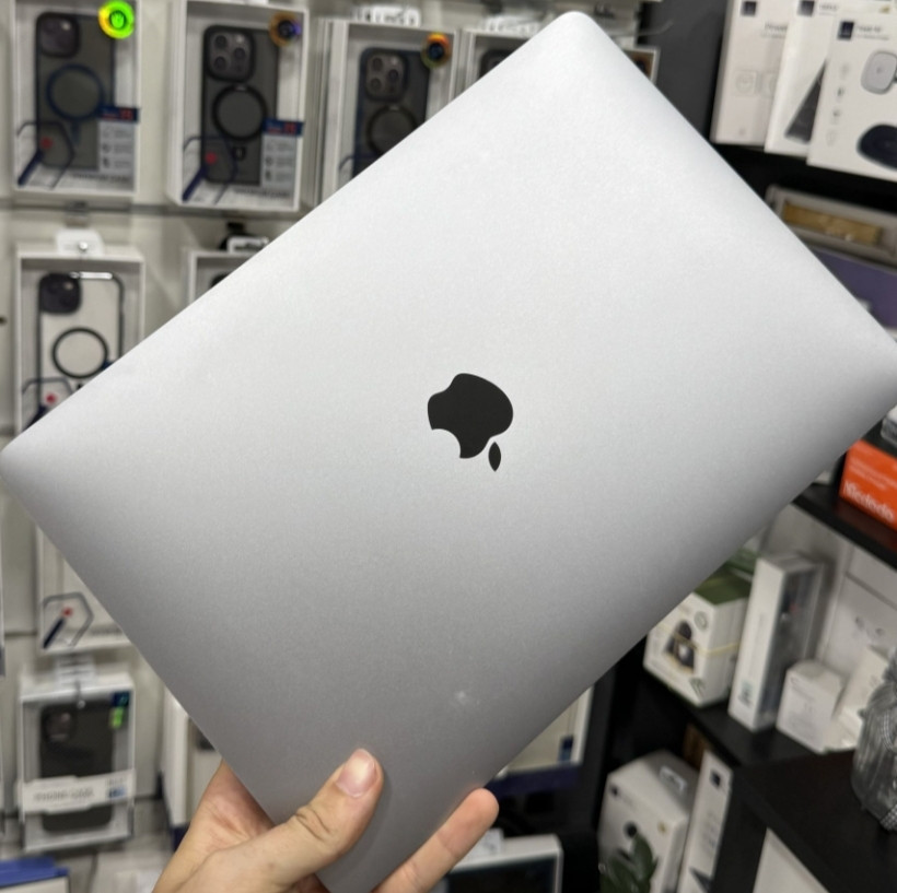 Ноутбук: MacBook AIR 13" M1 8/256Gb. Space Black . Київ - фото 4
