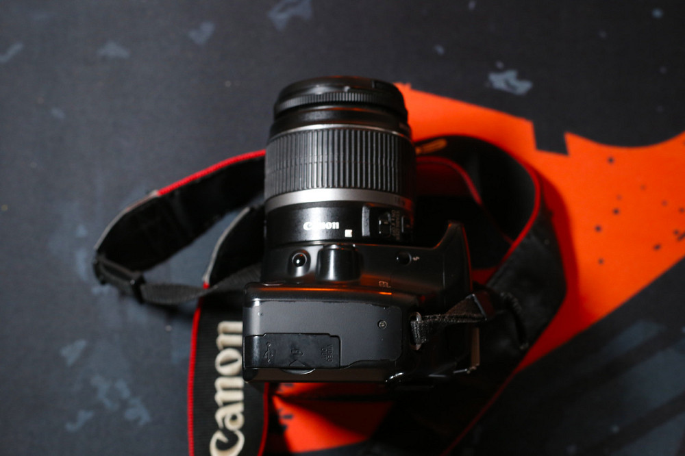 Зеркальный фотоаппарат Canon EOS 450D Зеркалка.Комплект. Б\У Киев - изображение 5