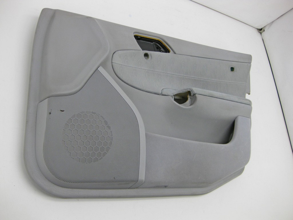 Mercedes-Benz  A2037201072 7E60 Карта передніх правих дверей сіра з тканинною вставкою C-Class W203 Одесса - изображение 9
