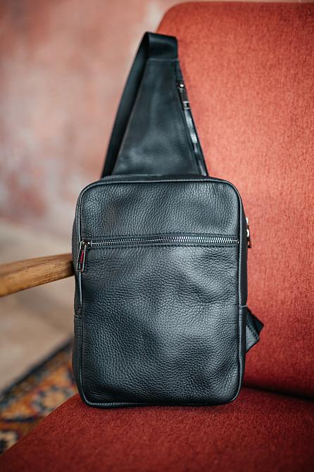 Мужской черный слинг, Сумка на грудь из натуральной кожи, Кожаная вместительная черная сумкаMasterSem Киев - изображение 9