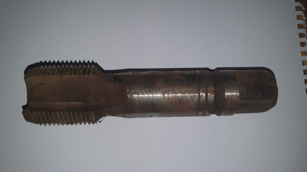 Метчик машинно-ручной М50х3. СССР. Харьков - изображение 1