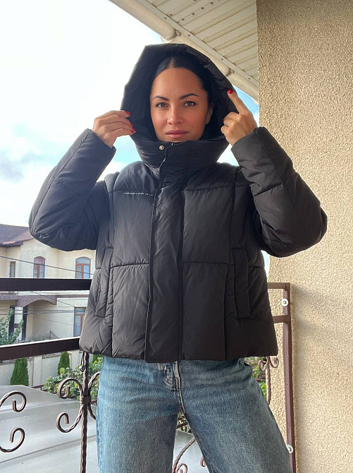 Куртка женская Lady Yep 9068 оверсайз укороченная надпись впереди с капюшоном one size, черный, one size Киев - изображение 19