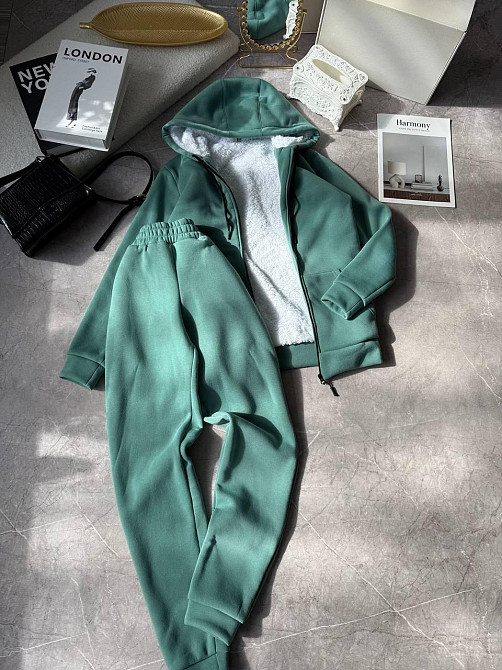 Женский теплый повседневный костюм двойка: худые+штаны, трехнить на флисе + мех Оливка, 42/44 Одесса - изображение 3