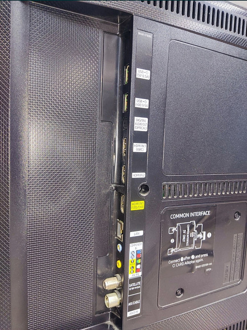 Телевизор: Samsung UE40KU6099 (40